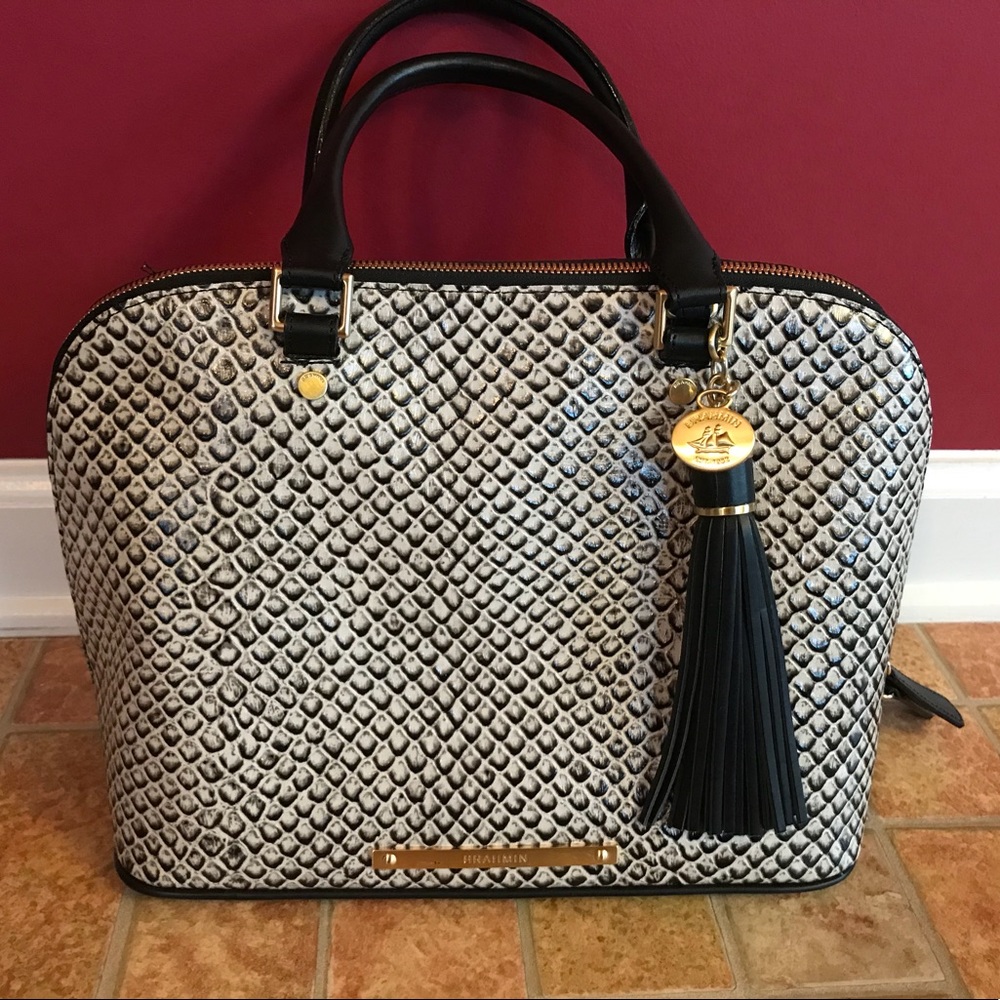 Like New Brahmin Vivian Satchel!